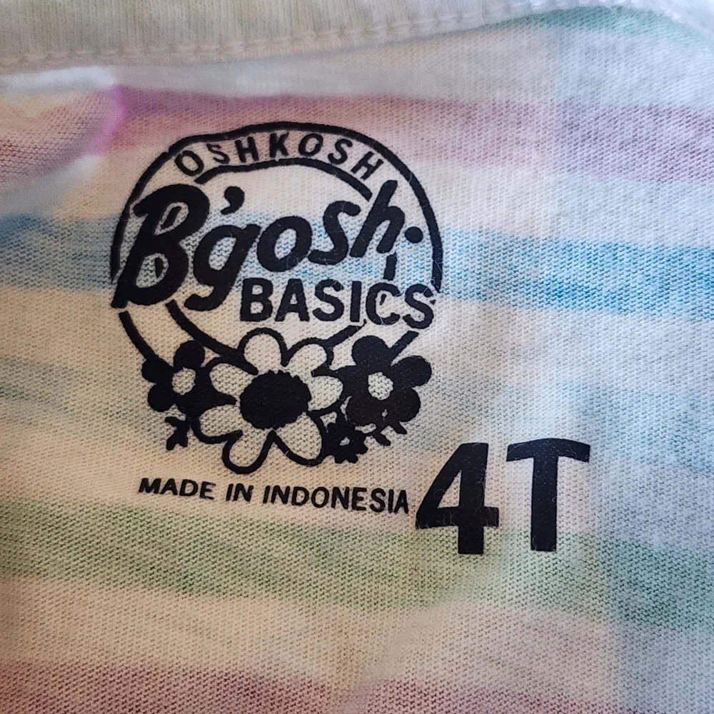 Girls OSHKOSH shirt size 4T